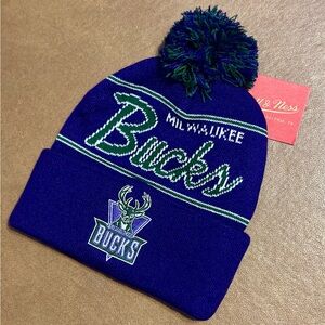 NWT - Mitchell & Ness Milwaukee Bucks Purple & Green Pom Knit Hat